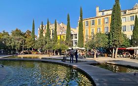 Le Julien- Au Coeur De Marseille